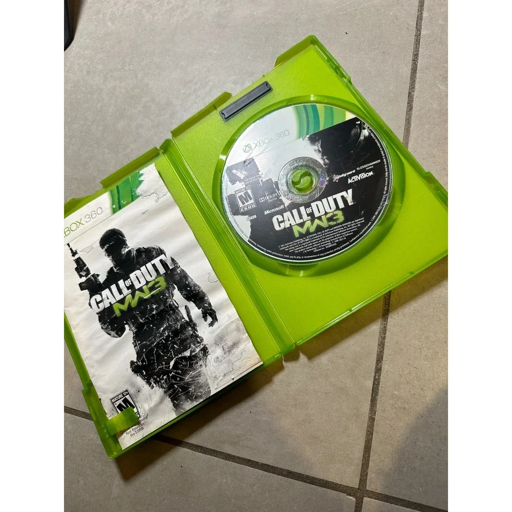 Xbox 360 S 1439 Console Bundle Games & Spartan Controller Call Of Duty Skate UFC